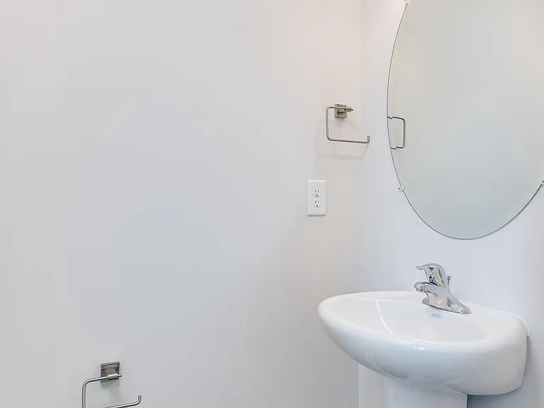85 Moses Dr — Photo 19