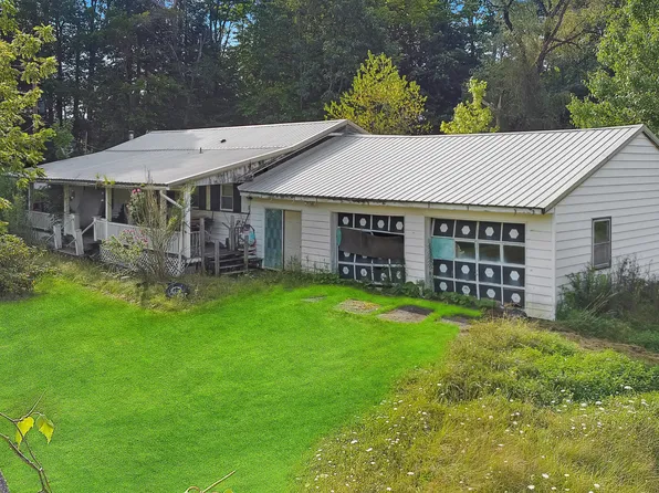 177 Alverda Rd, Northern Cambria, PA 15714