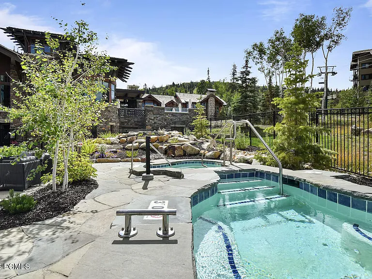 8680 Empire Club Dr — Photo 43