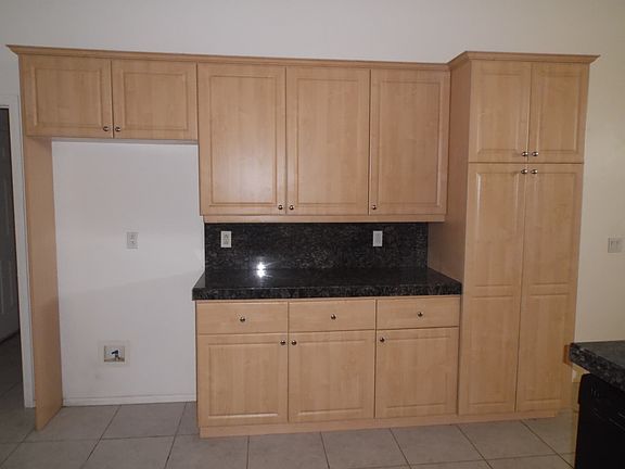 4th image of 74101 College View Cir