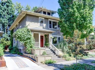 3015 3017 Ne Couch St, Portland, OR 97232