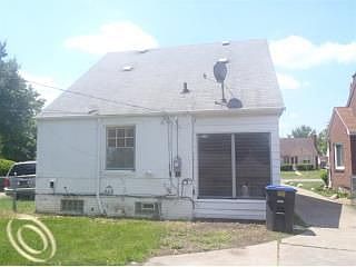 3rd image of 14024 Warwick St