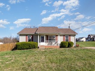 901 Applegrove Cir, Clarksville, TN 37040