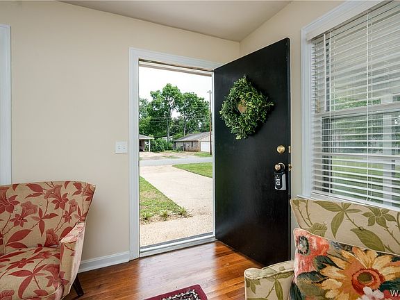 3rd image of 451 Prince Acres