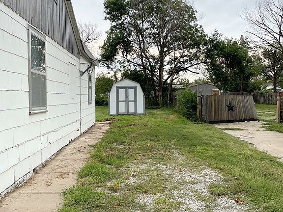 2nd image of 410 Justice St