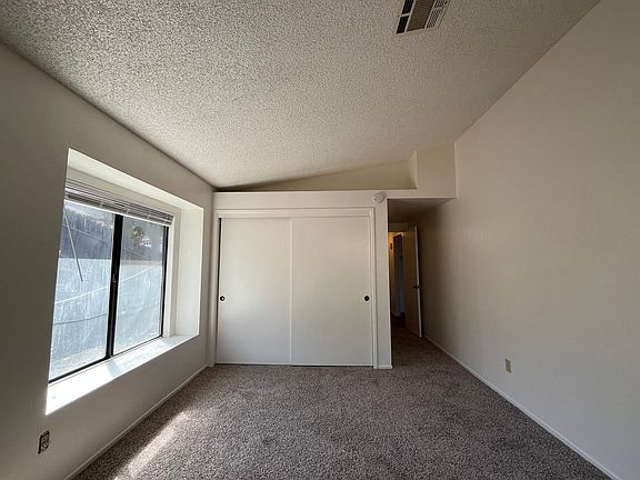 2nd image of 309 Oak Meadow Ln