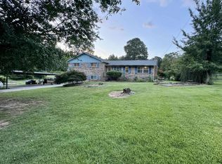 1035 Cherokee Trl, Woodstock, GA 30189