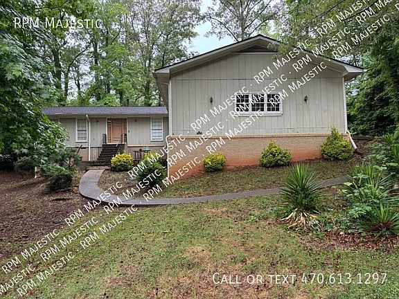 2nd image of 3518 Moonlight Ct