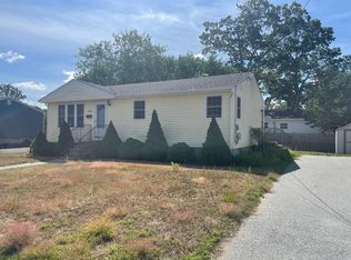 150 Wayne St, Warwick, RI 02889