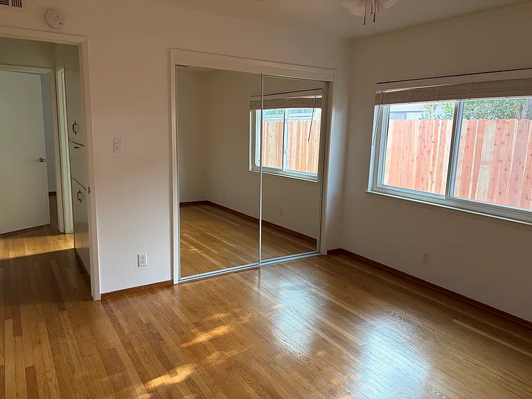 Large 2nd bedroom