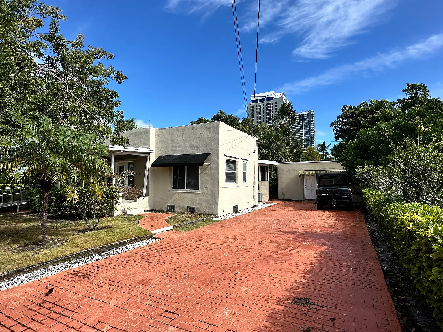 1 bed, 550 sqft, $1,900 — Photo 2