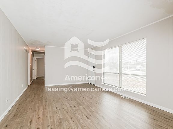1168703_005_wm_-_living_room_13598525.jpg
