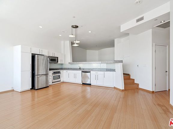 4th image of 1100 Wilshire Blvd APT 2903