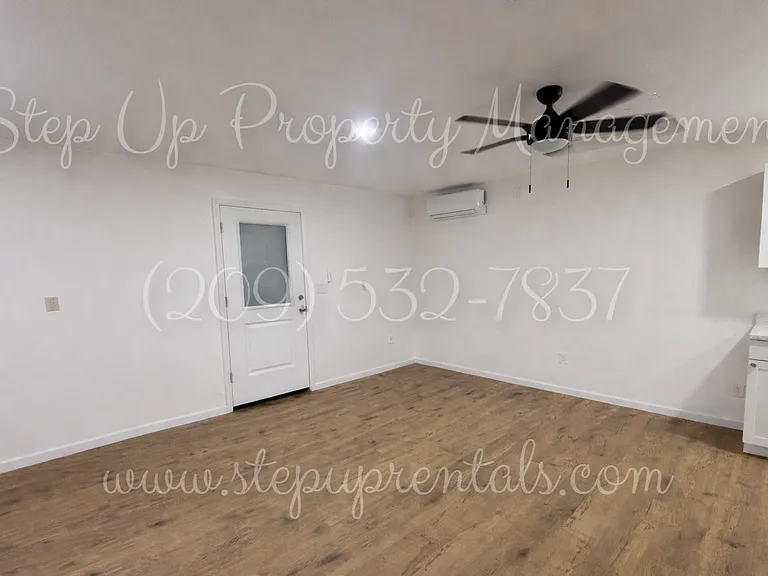 494 Snell St — Photo 4