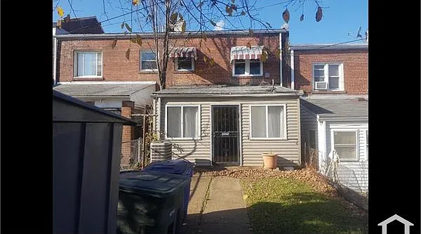 1143 19th St NE — Photo 10