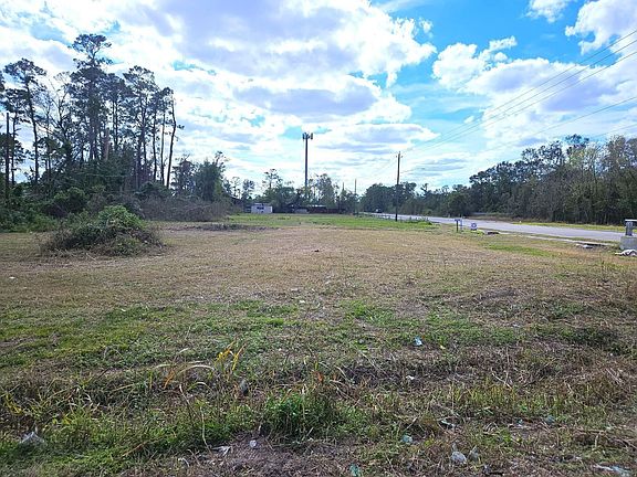 3rd image of 10452 Hirsch Rd