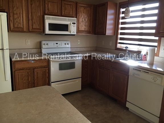 4th image of 5409 W 61st St