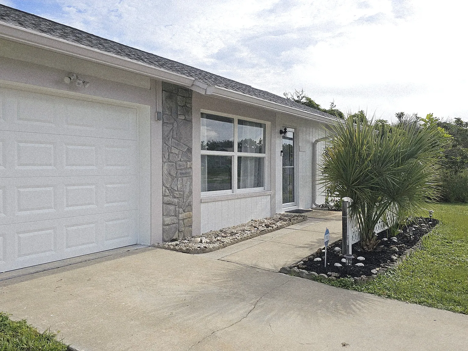 13398 Ballon Ave, Port Charlotte, FL 33981 — Photo 2