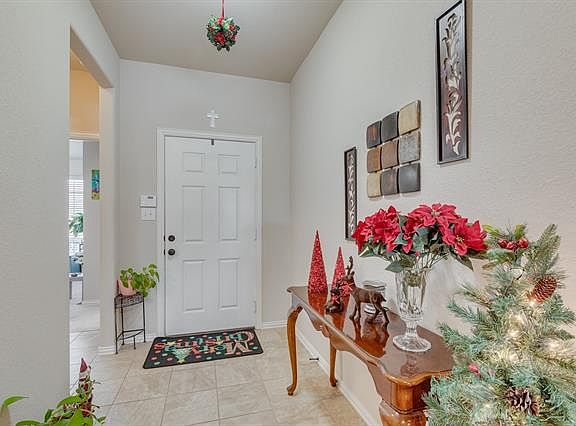 5th image of 3105 Shoreline Dr
