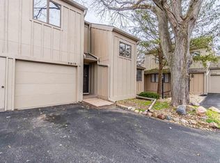 5915 N Oak Grove Pl #104, Peoria, IL 61615