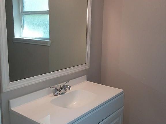 5th image of 9919 Forest Hollow Dr