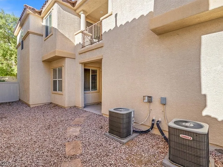6729 Bluebell Garden St — Photo 23