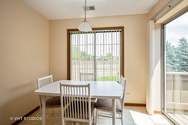 1517 Commodore Ct #6 — Photo 8