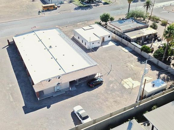 3rd image of 204-206 N Sunshine Blvd #5