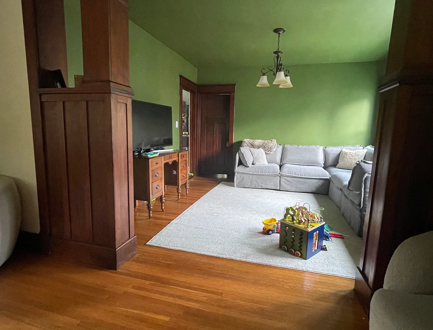 5 bed, 1980 sqft, $3,200 — Photo 4