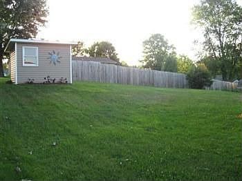5th image of 2445 Bordner Ave SW