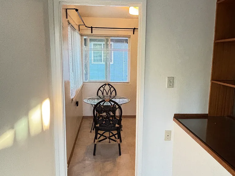 215 Waverley St #3 — Photo 6