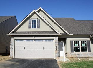 1293 Sutherland Ln, Mount Joy, PA 17552