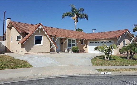 2nd image of 1317 W Tonia Ln