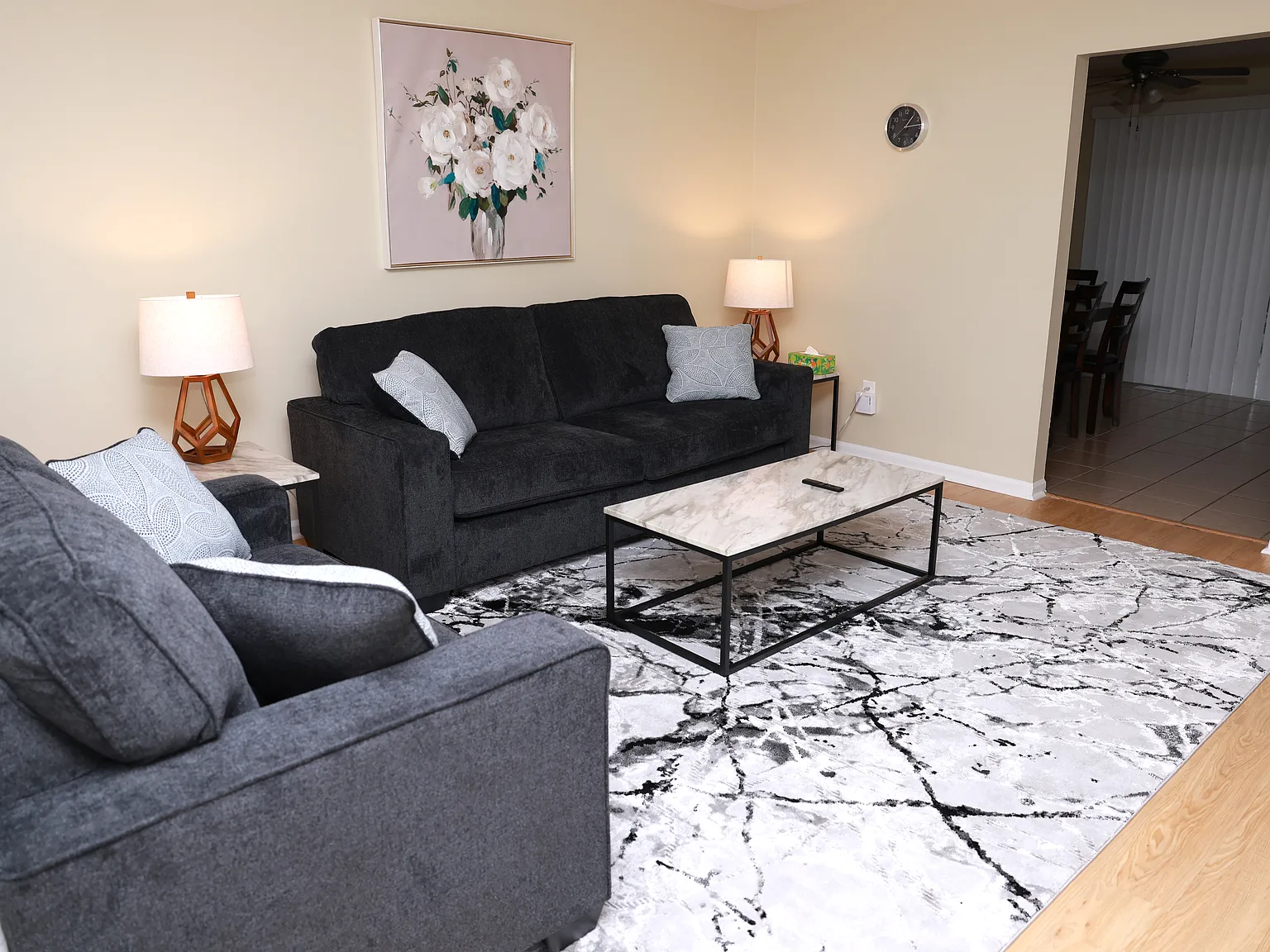 4 bed, 1863 sqft, $3,950 — Photo 2