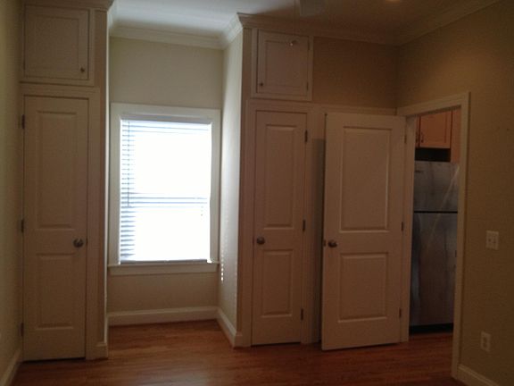 5th image of 409 E Raymond Ave APT 2
