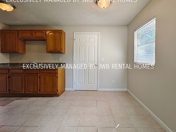 3rd image of 6505 Kinlock Dr