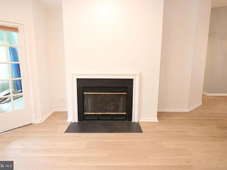 7509 Ashby Ln #N — Photo 5