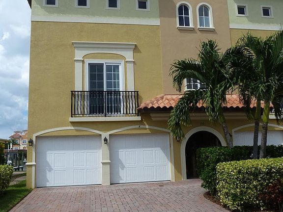 Townhome entry