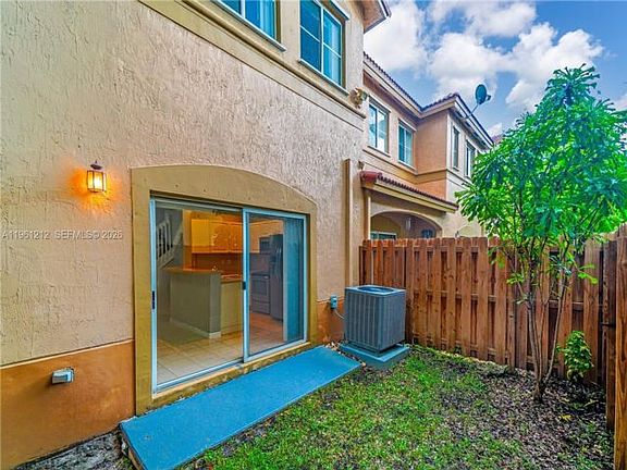 2nd image of 8526 NW 107th Psge Unit 4-40