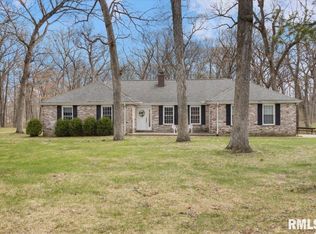 1390 Riggert Rd, Metamora, IL 61548