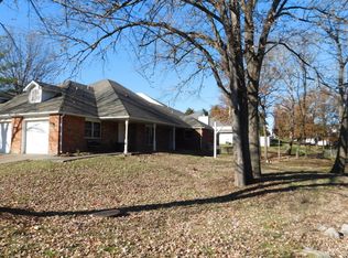 4902 Bethel St, Columbia, MO 65203