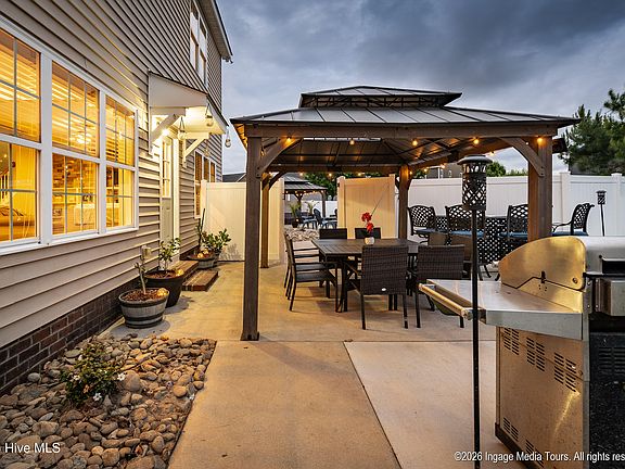 3rd image of 2105 Windchime Court