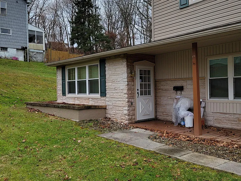 629 N 10th Ave #C — Photo 2