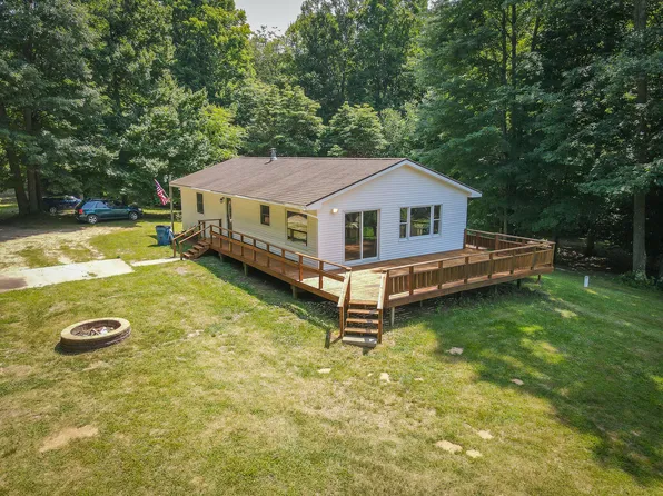 2369 S 172nd Ave, Hesperia, MI 49421