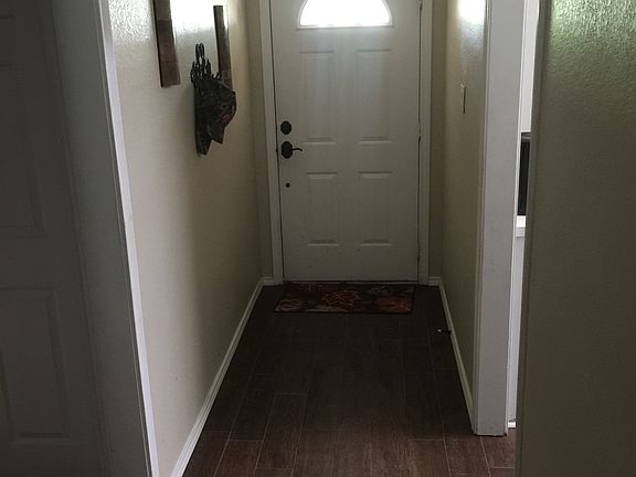 4th image of 605 Shady Oaks Trl