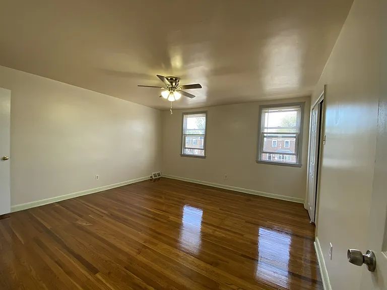11731 Millbrook Rd — Photo 8