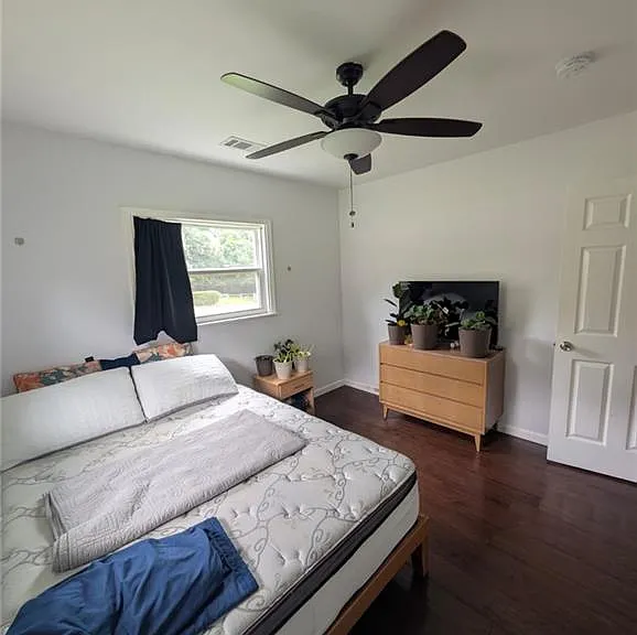 3221 Bobolink Dr — Photo 6