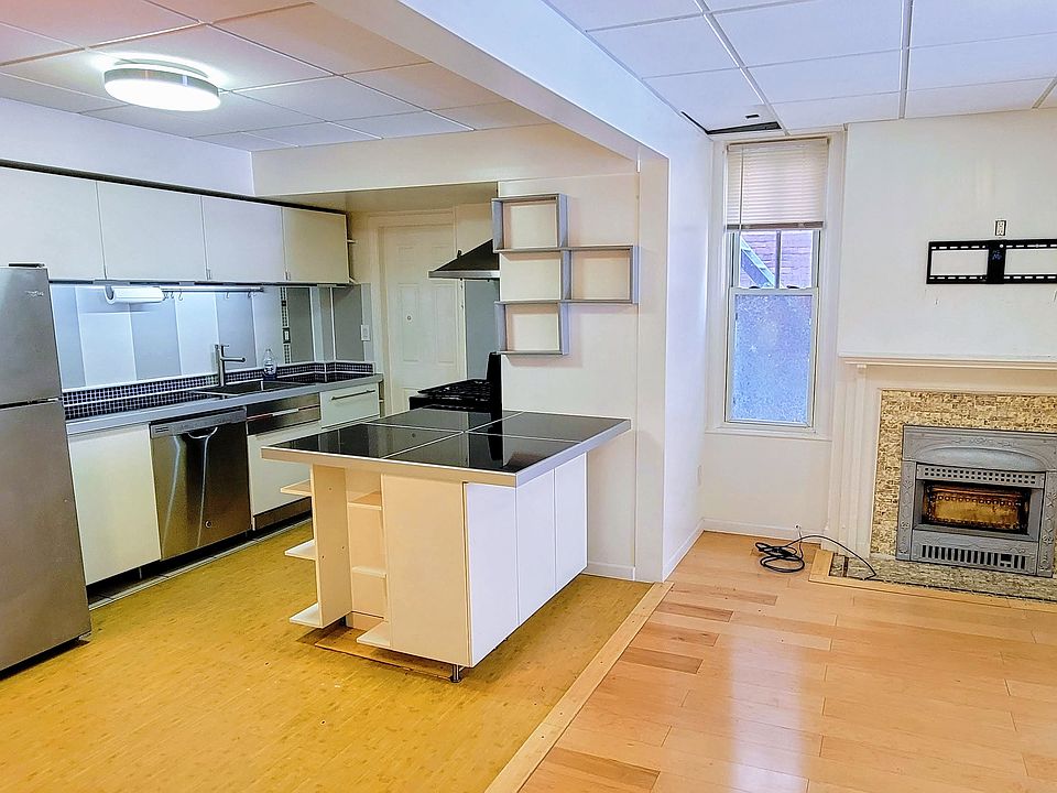 Kitchen / Living room