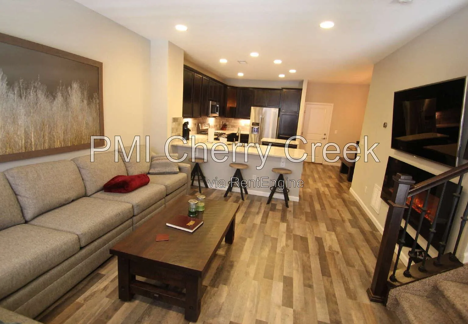 3 bed, 2.5 bath, 1598 sqft, $3,195 — Photo 3
