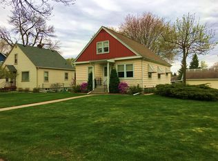 1722 Ivy Ave E, Saint Paul, MN 55106